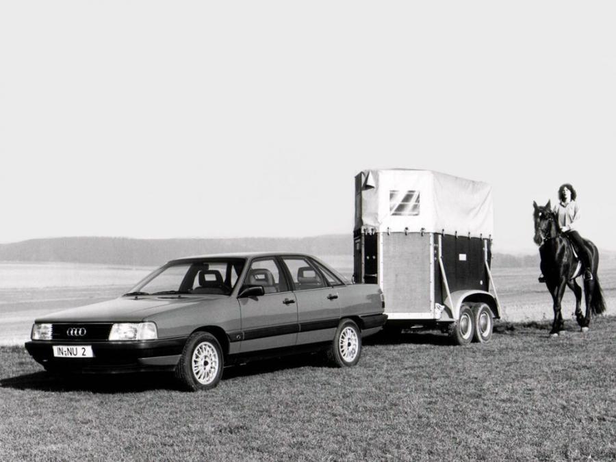  Audi 100 Quattro 1982 года  (фото 6 из 11)